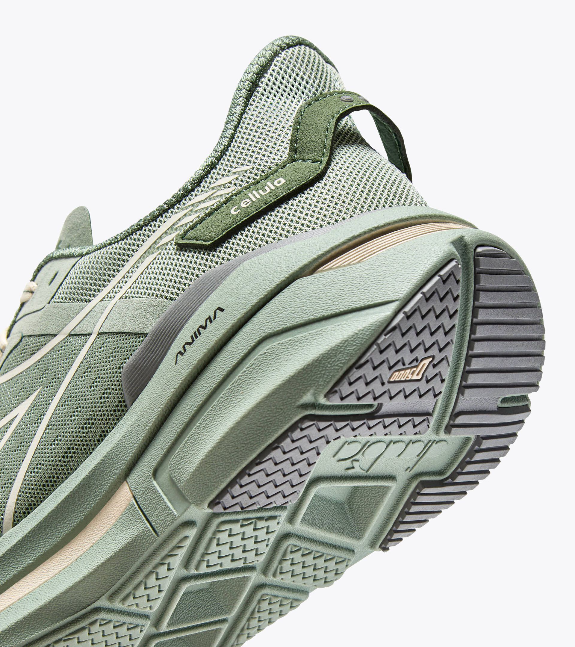 CELULA FROSTY GREEN /WHISPER WHITE M