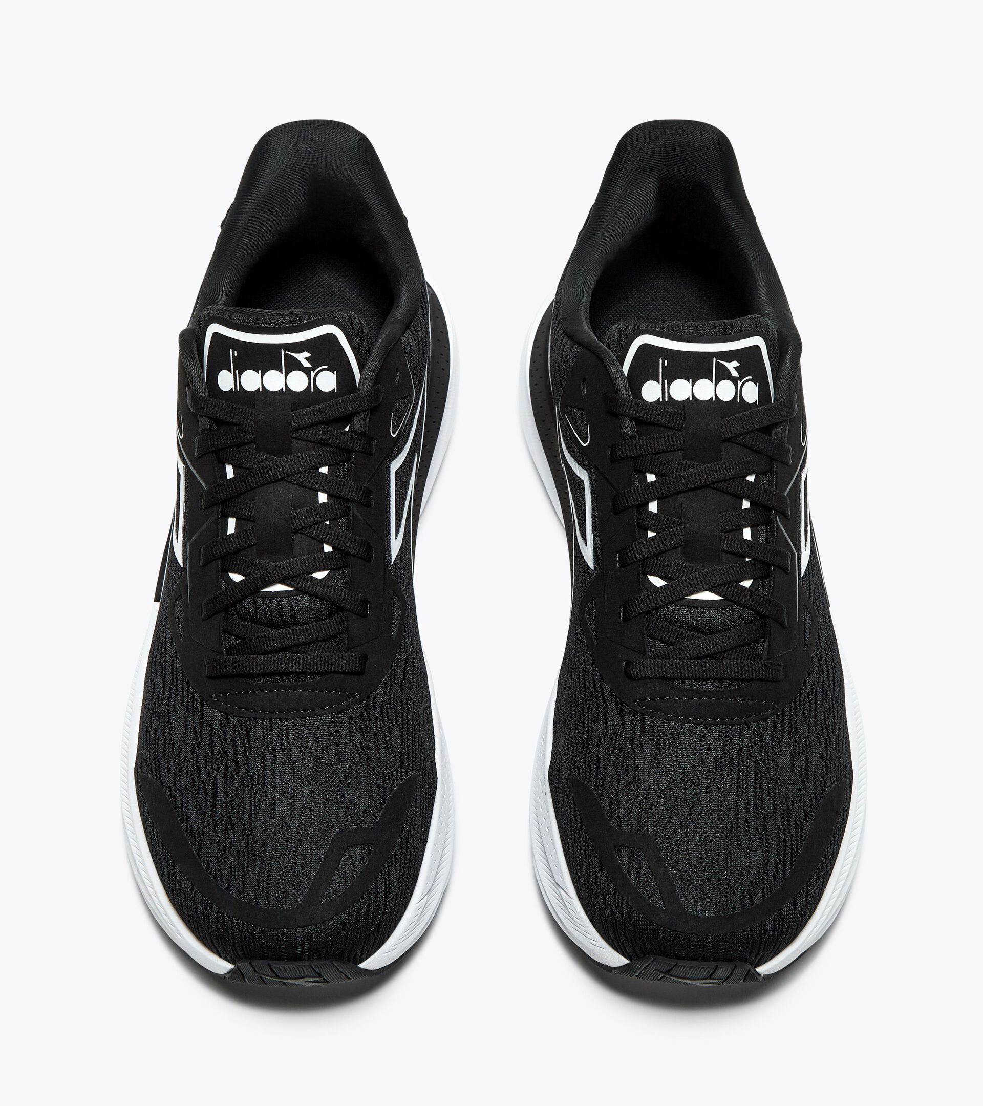 NUCLEO 2 BLACK/WHITE W