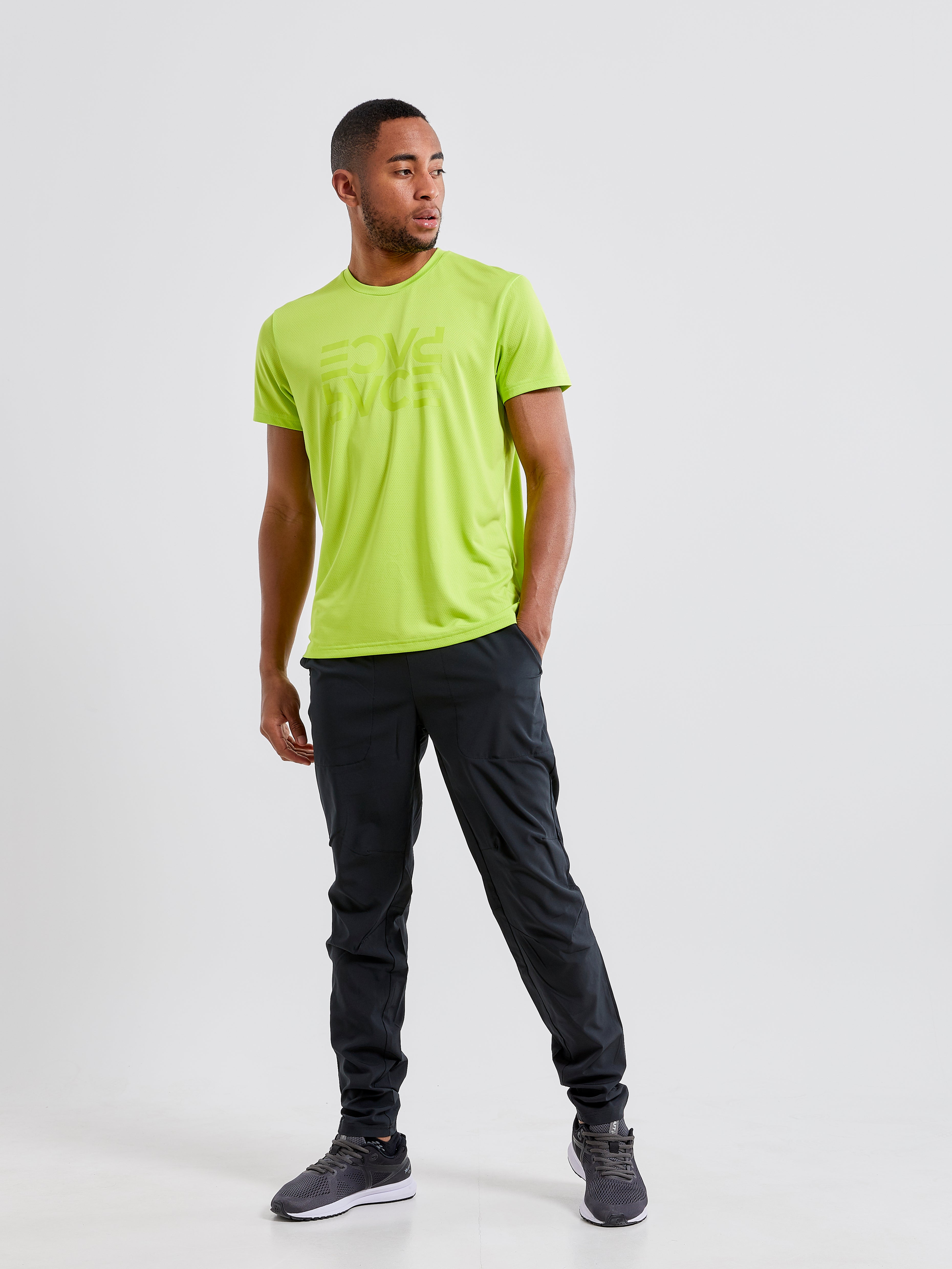 Eaze T&F Pants