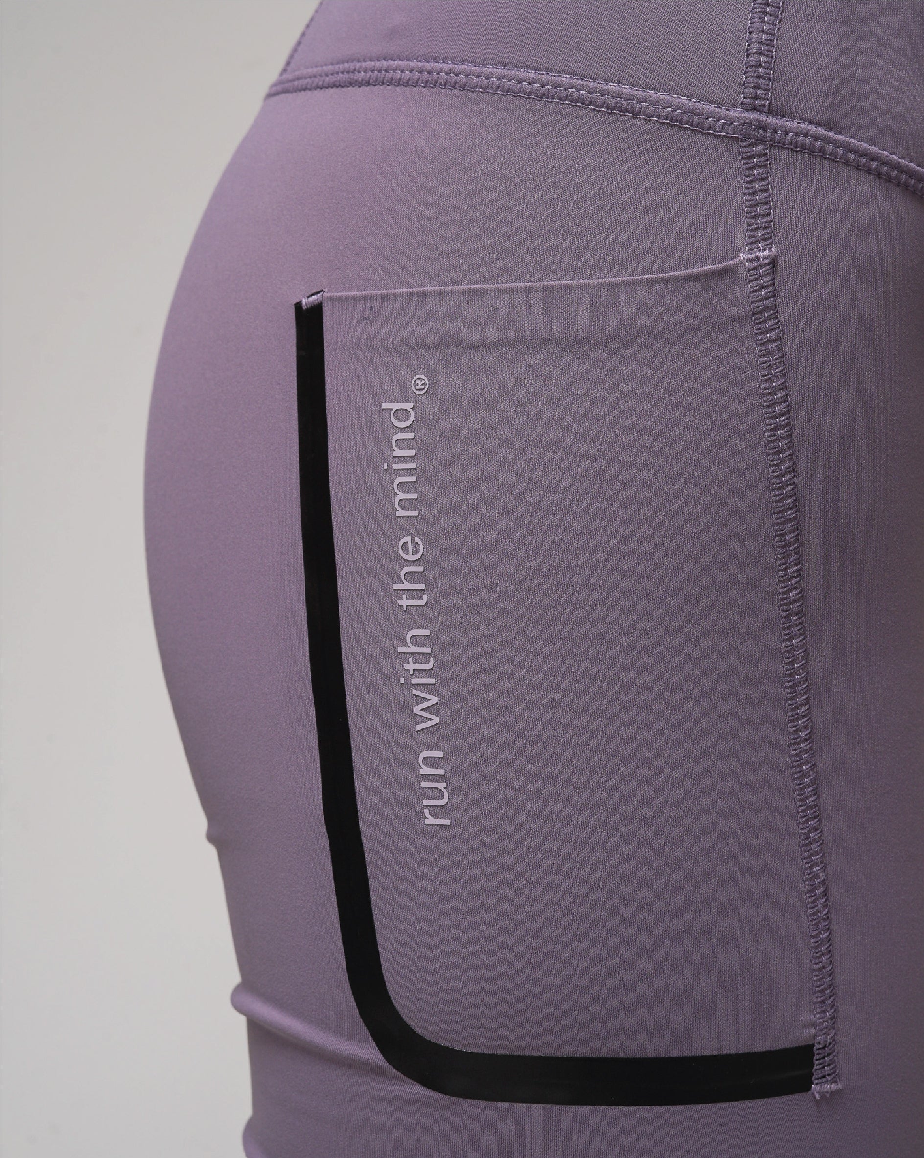 WOMEN'S TRAINING TIGHT